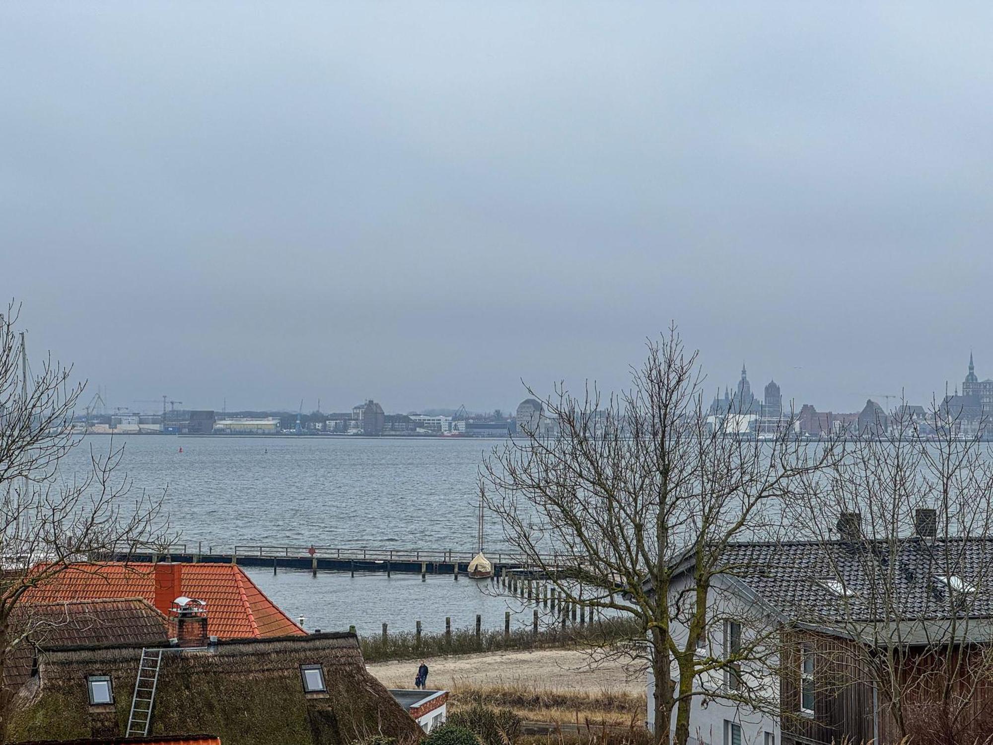 Ferienwohnung Sundueberblick - 150 Meter Zum Strand Altefahr Luaran gambar
