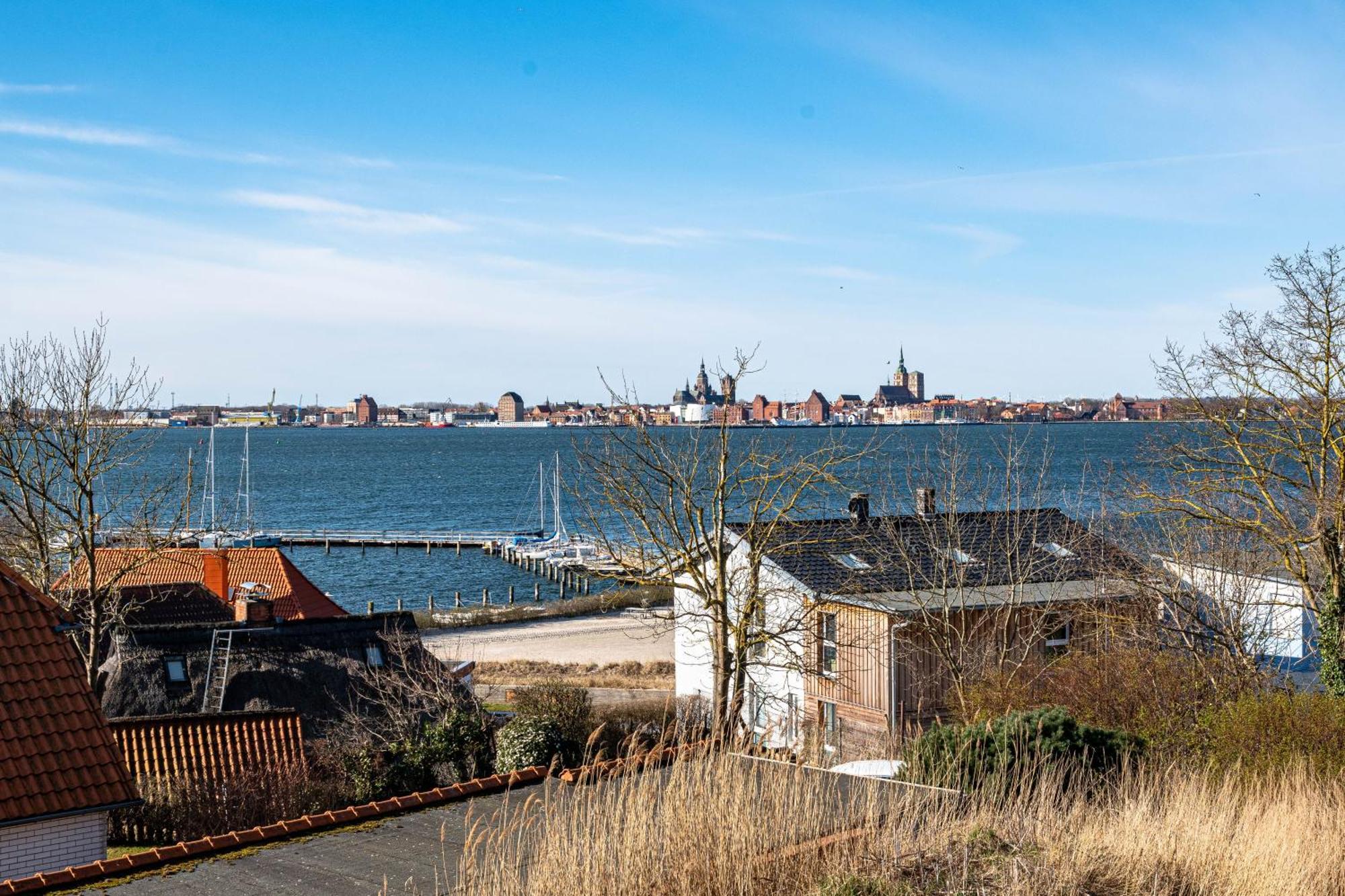 Ferienwohnung Sundueberblick - 150 Meter Zum Strand Altefahr Luaran gambar